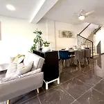 Elegant Moonstone I بيت للعطل *
