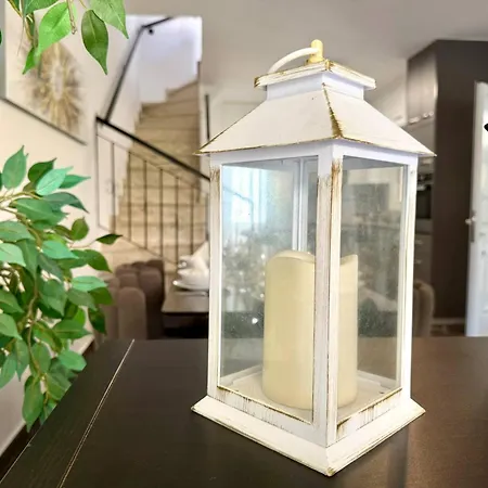 Elegant Moonstone I Perivolia